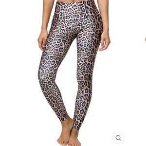 Onzie Leopard Print Leggings